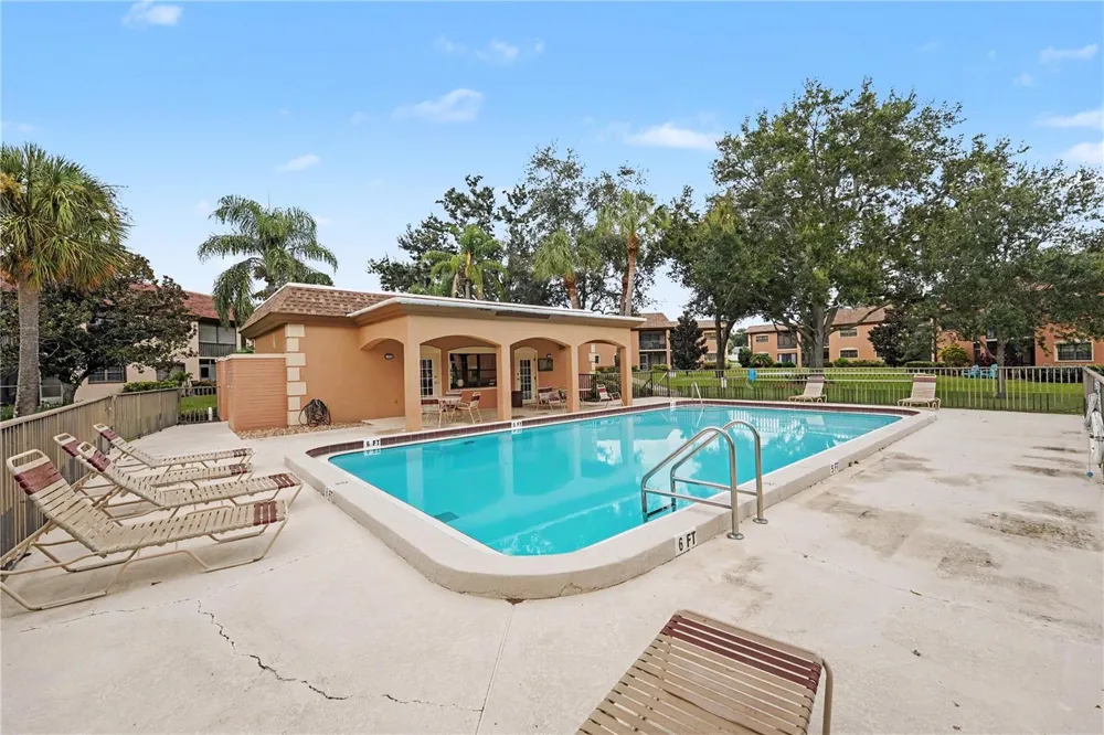 12900 VONN ROAD #E204 Largo, FL 33774