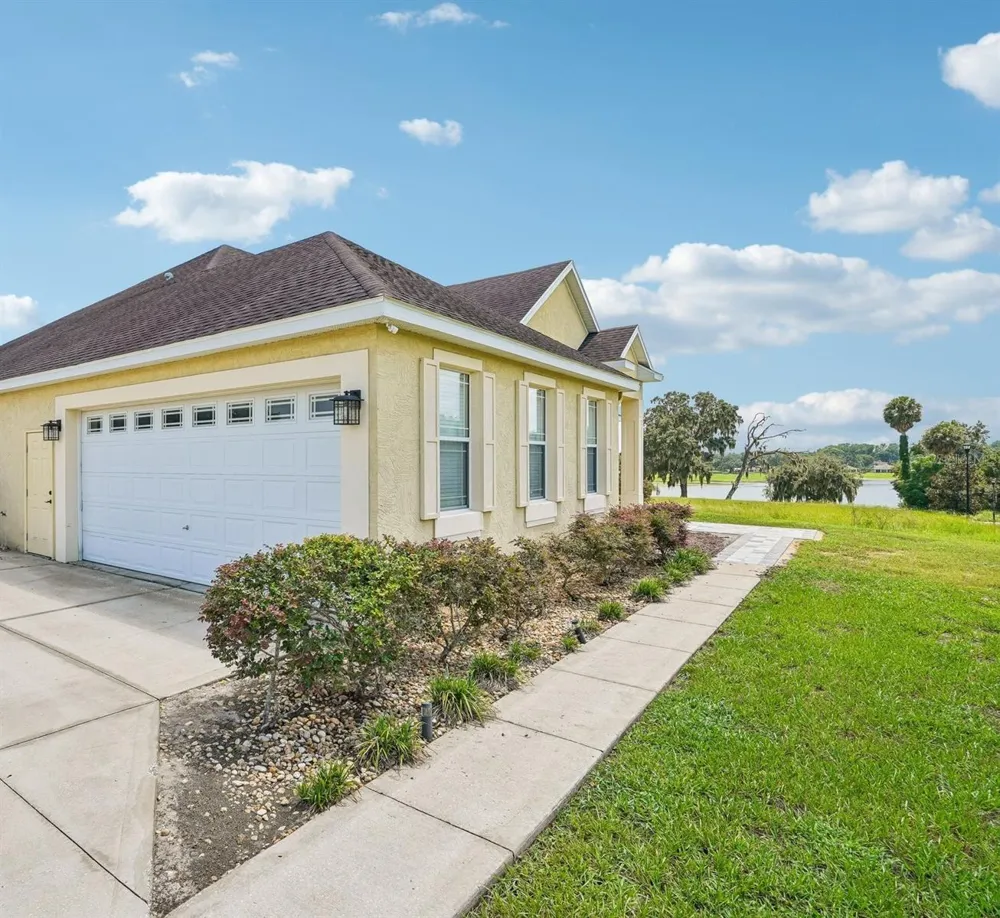 1113 MYRTLE BREEZES CT Fruitland Park, FL 34731