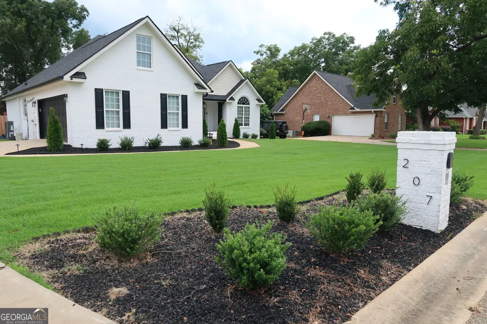 207 Brookewater LN Perry, GA 31069