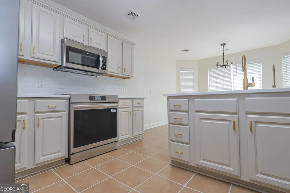 207 Brookewater LN Perry, GA 31069