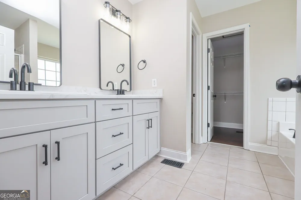 207 Brookewater LN Perry, GA 31069