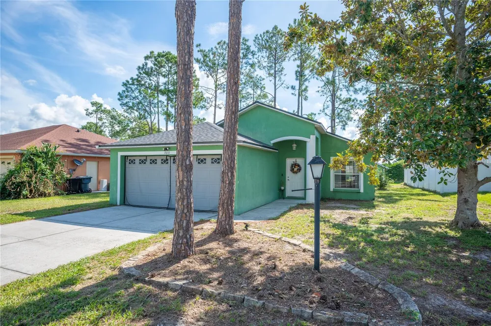 7859 SUGAR PINE BOULEVARD Lakeland, FL 33810