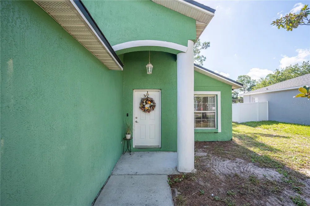 7859 SUGAR PINE BOULEVARD Lakeland, FL 33810