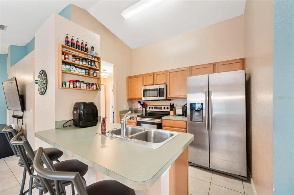7859 SUGAR PINE BOULEVARD Lakeland, FL 33810