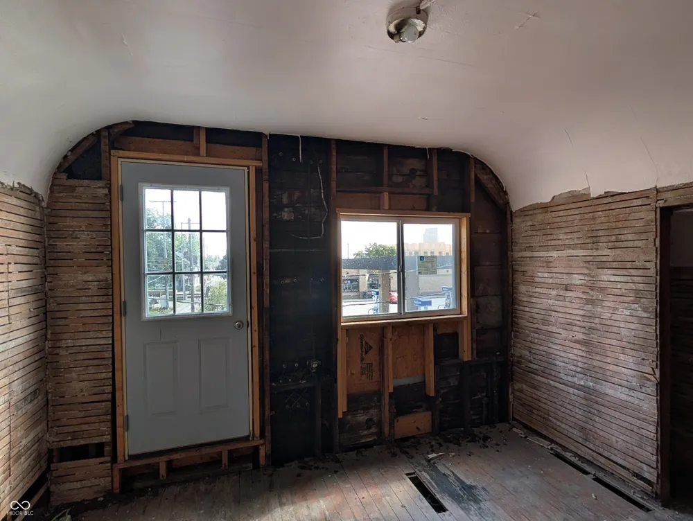 417 12th Street Columbus, IN 47201