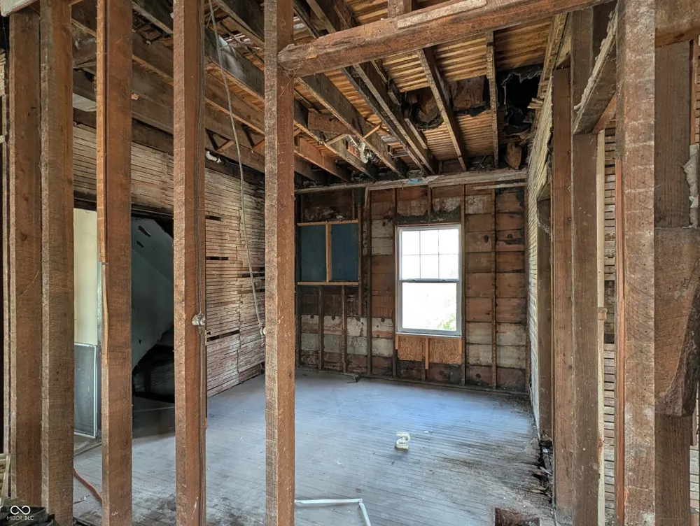 417 12th Street Columbus, IN 47201