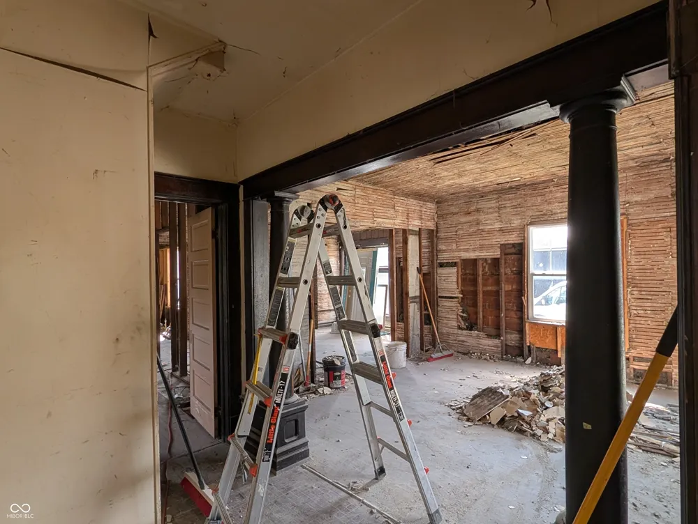 417 12th Street Columbus, IN 47201