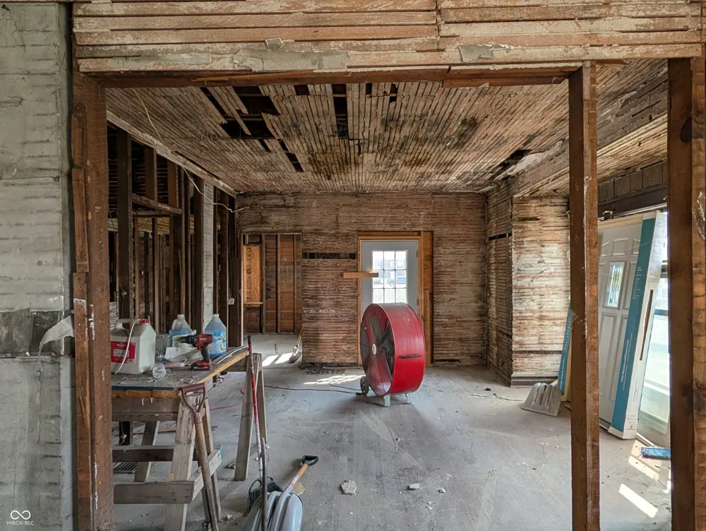 417 12th Street Columbus, IN 47201
