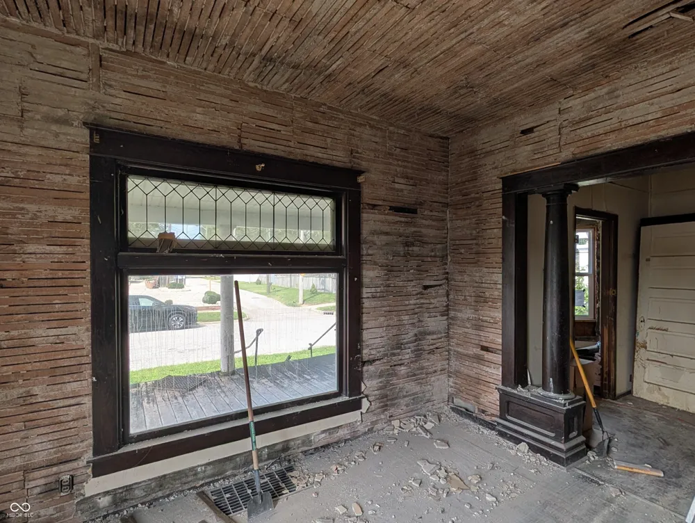 417 12th Street Columbus, IN 47201