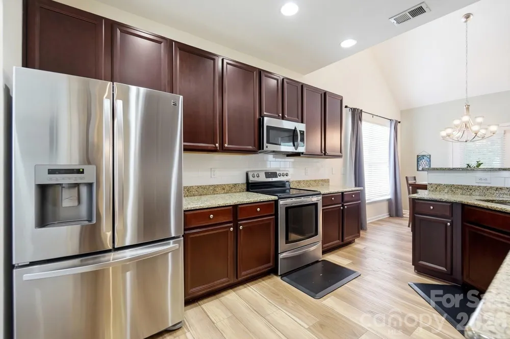 10933 Stone Trail Road Charlotte, NC 28213