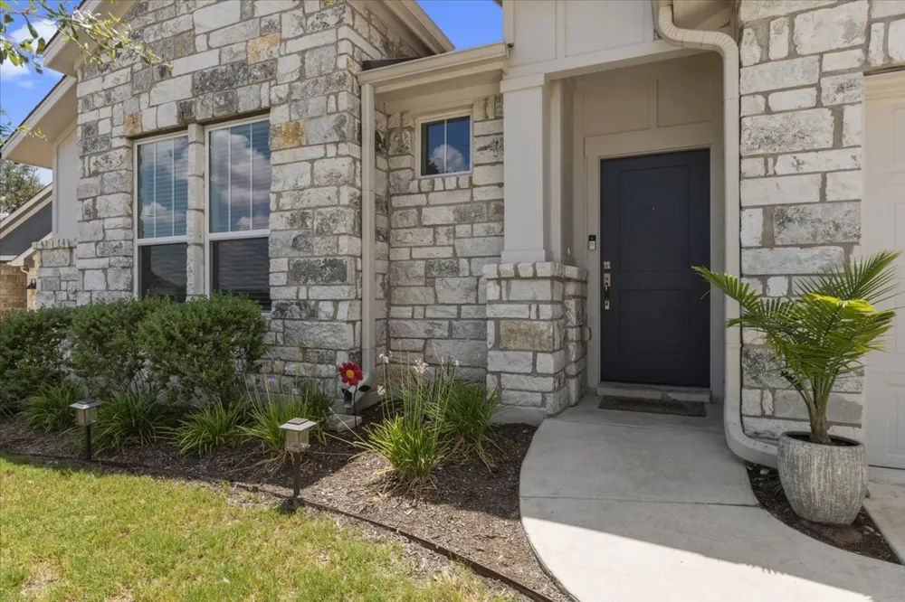 242 Reveille Drive Kyle, TX 78640