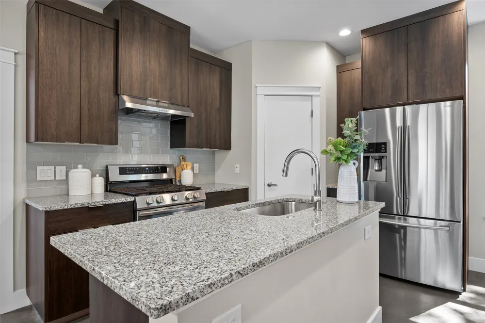 1609 Deloney Street #B Austin, TX 78721
