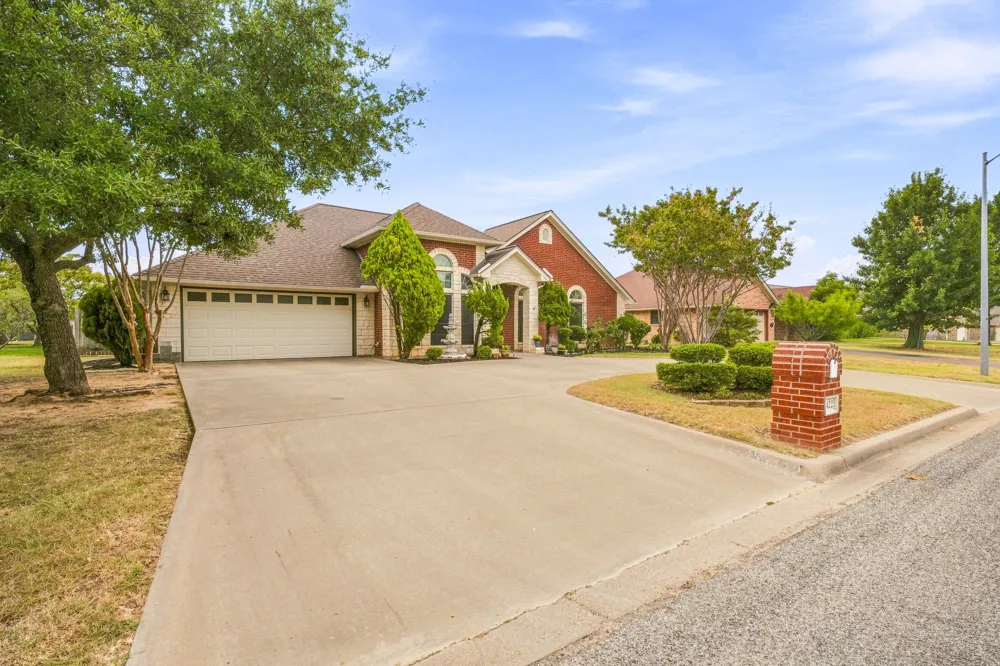1422 Glenwood Drive Stephenville, TX 76401