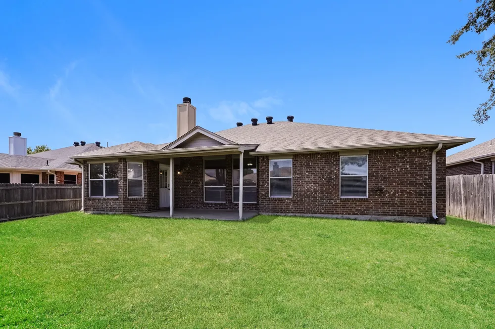 1909 Saint Nevis Drive Mansfield, TX 76063