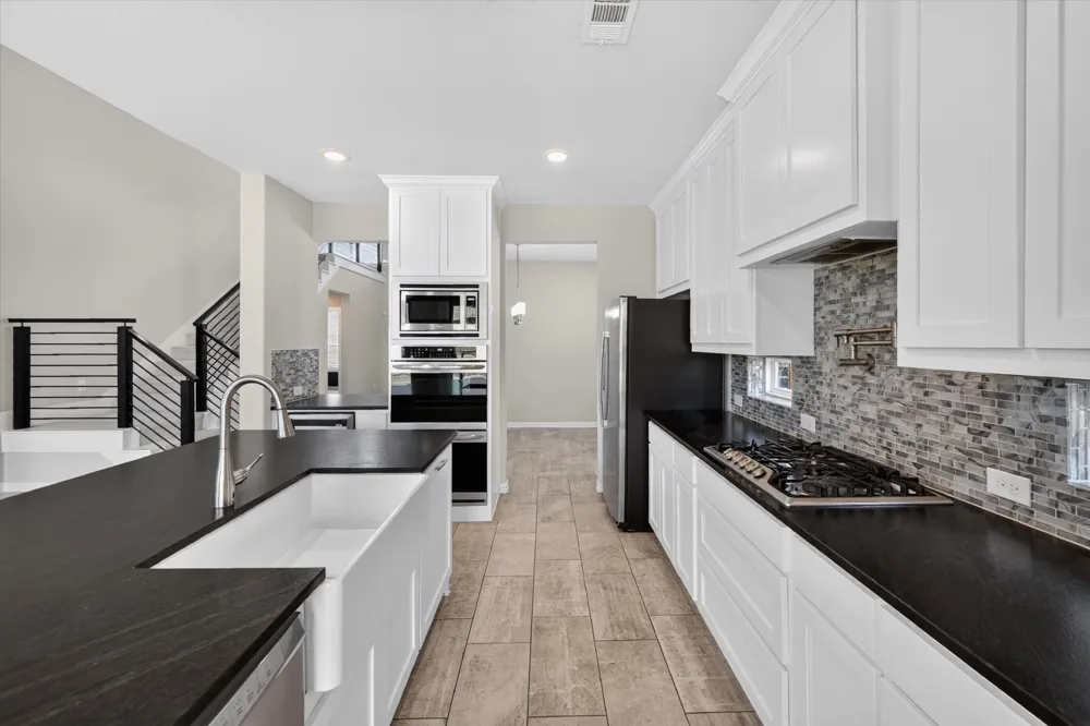 7008 Elk Springs Drive Argyle, TX 76226