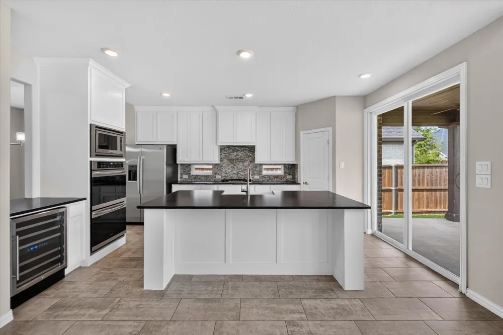 7008 Elk Springs Drive Argyle, TX 76226