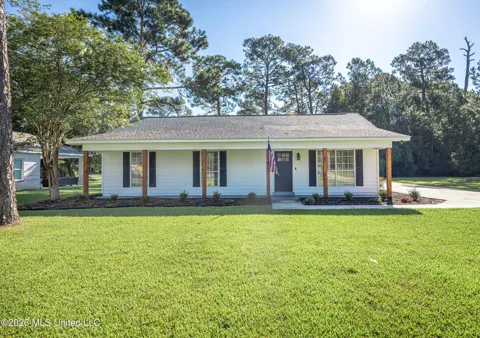 8208 Martin Bluff Road