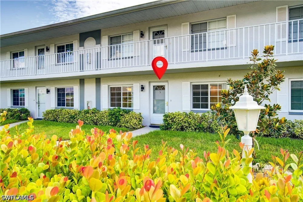 Belina Drive #5-605 Naples, FL 34104