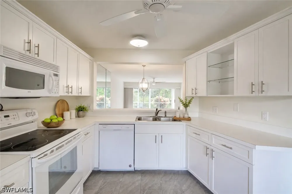 Belina Drive #5-605 Naples, FL 34104
