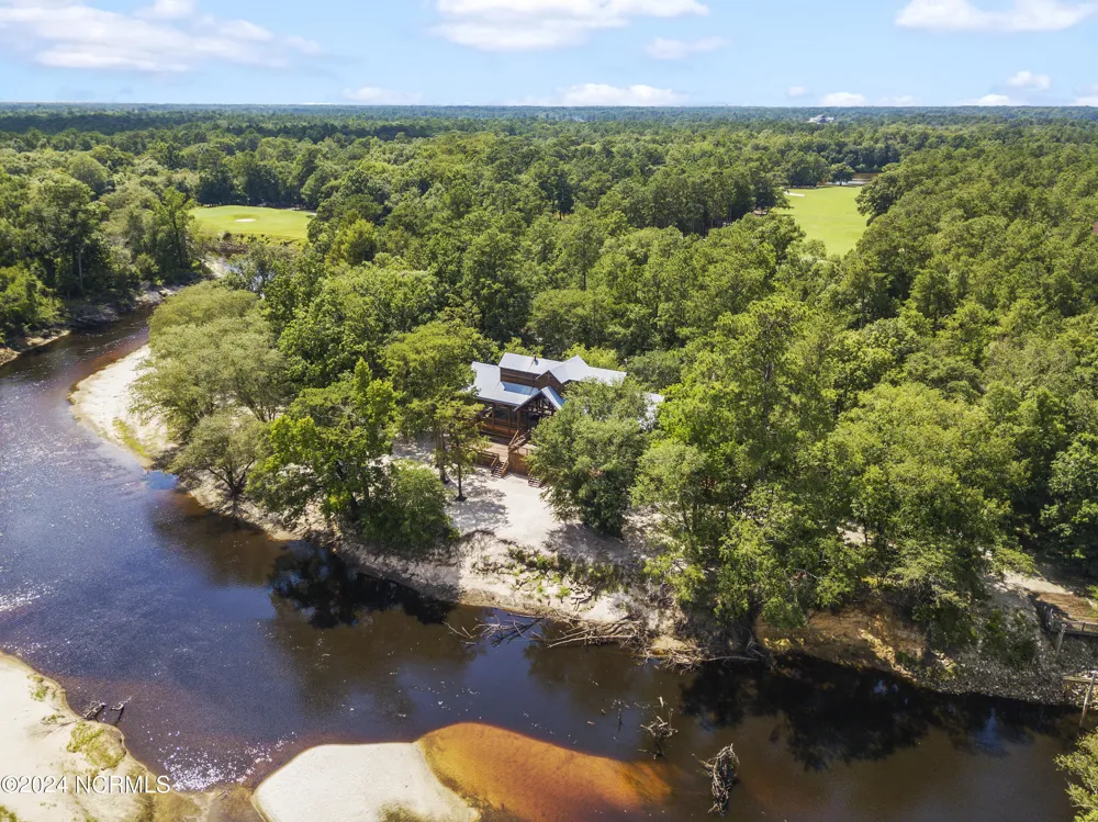 123 Candlewood Drive Wallace, NC 28466