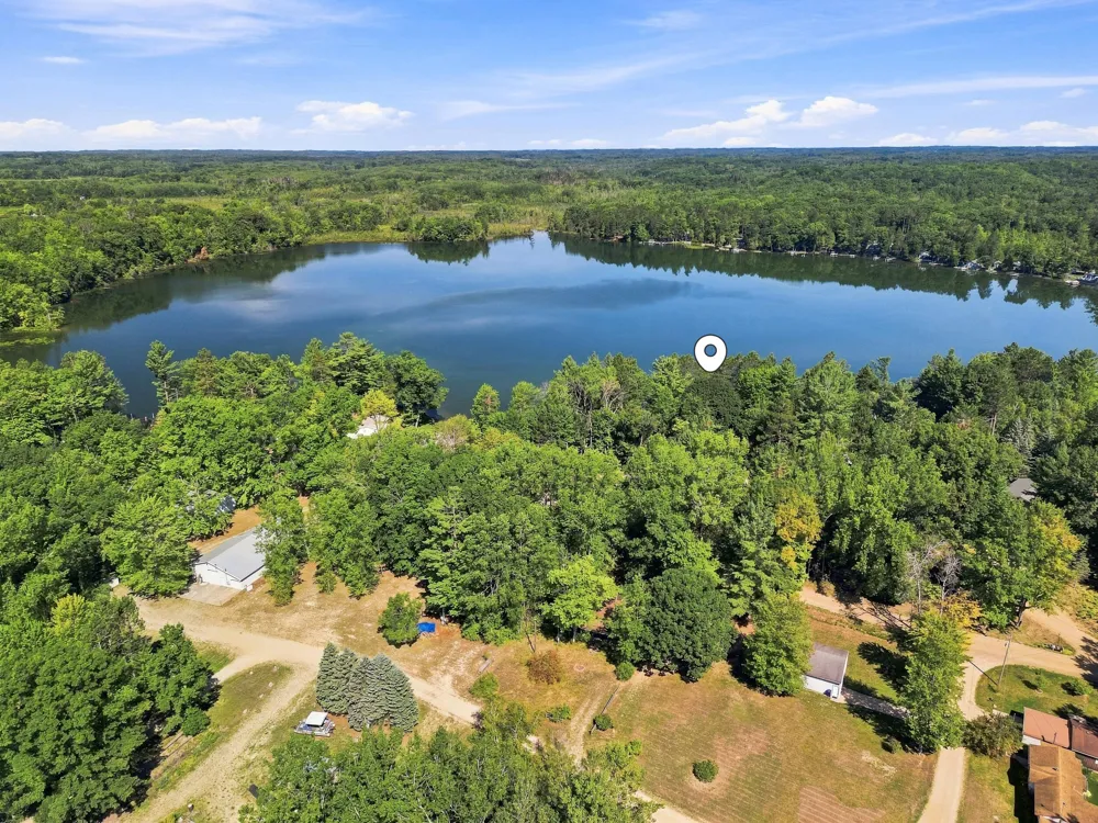 5805 Harding Road Barryton, MI 49305