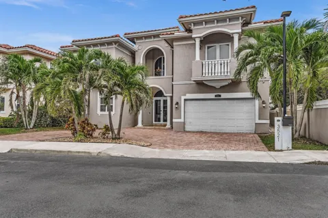 3521 FOREST VIEW CIRCLE