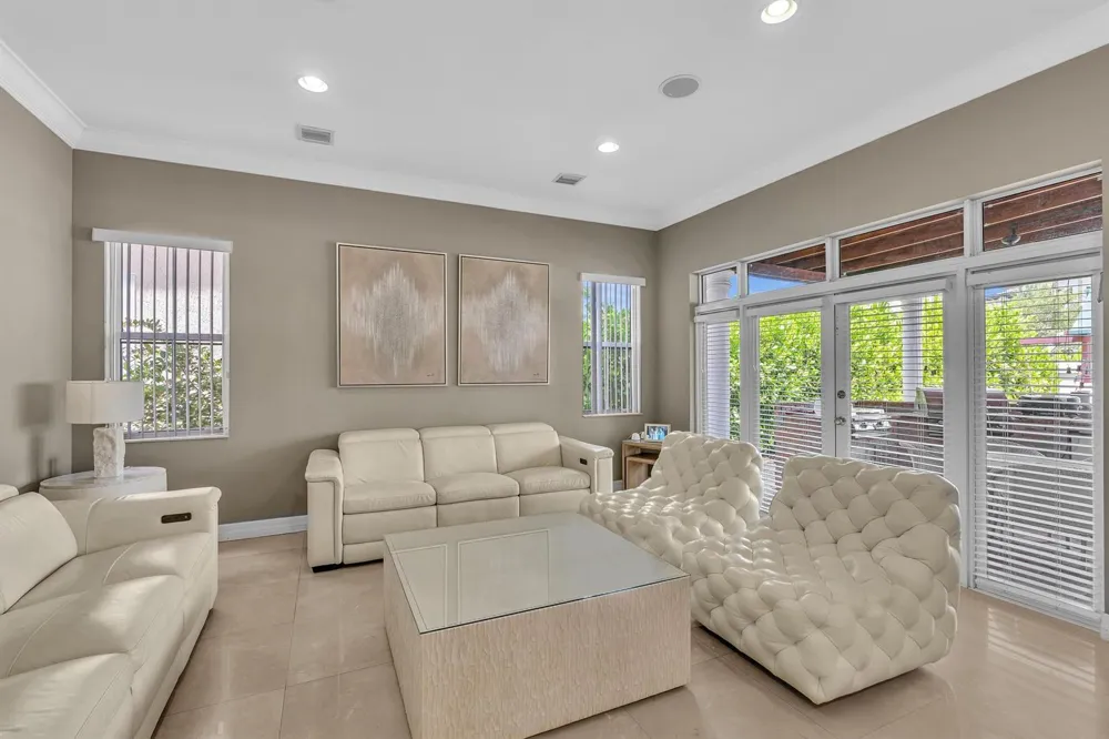 3521 FOREST VIEW CIRCLE Dania Beach, FL 33312