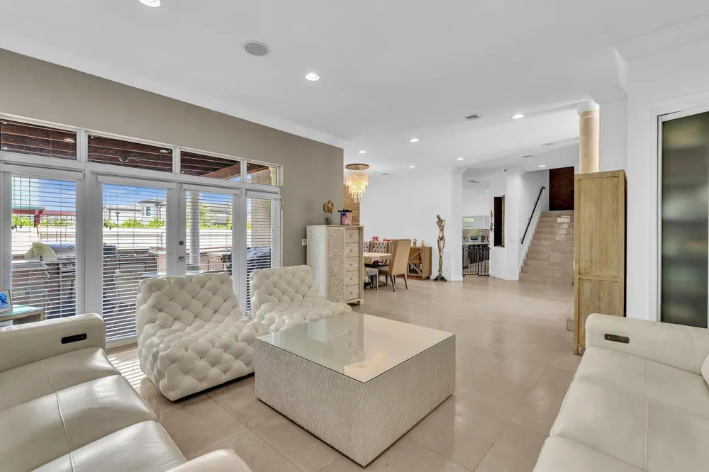 3521 FOREST VIEW CIRCLE Dania Beach, FL 33312