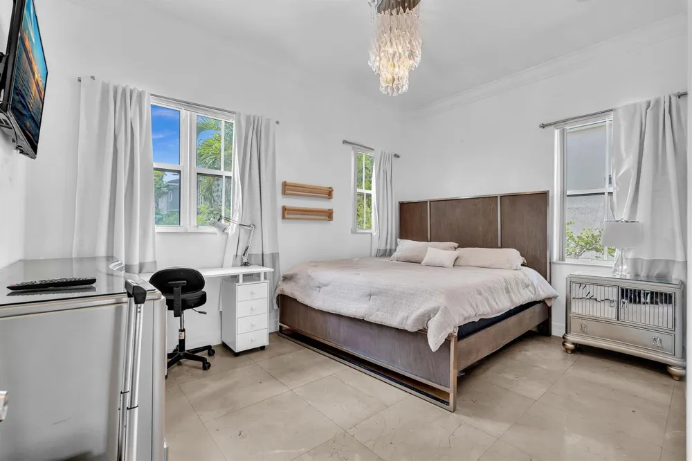 3521 FOREST VIEW CIRCLE Dania Beach, FL 33312