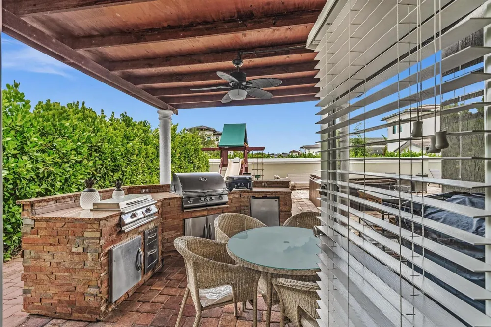 3521 FOREST VIEW CIRCLE Dania Beach, FL 33312