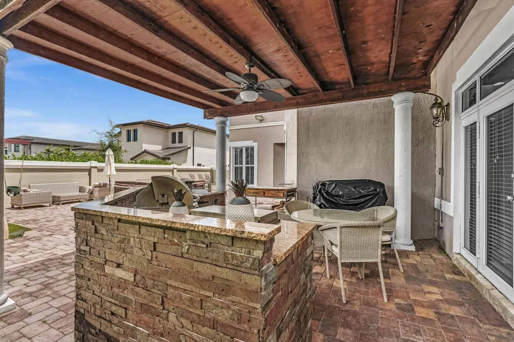 3521 FOREST VIEW CIRCLE Dania Beach, FL 33312