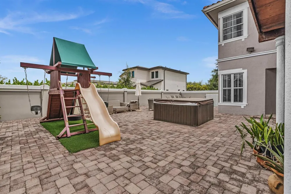 3521 FOREST VIEW CIRCLE Dania Beach, FL 33312