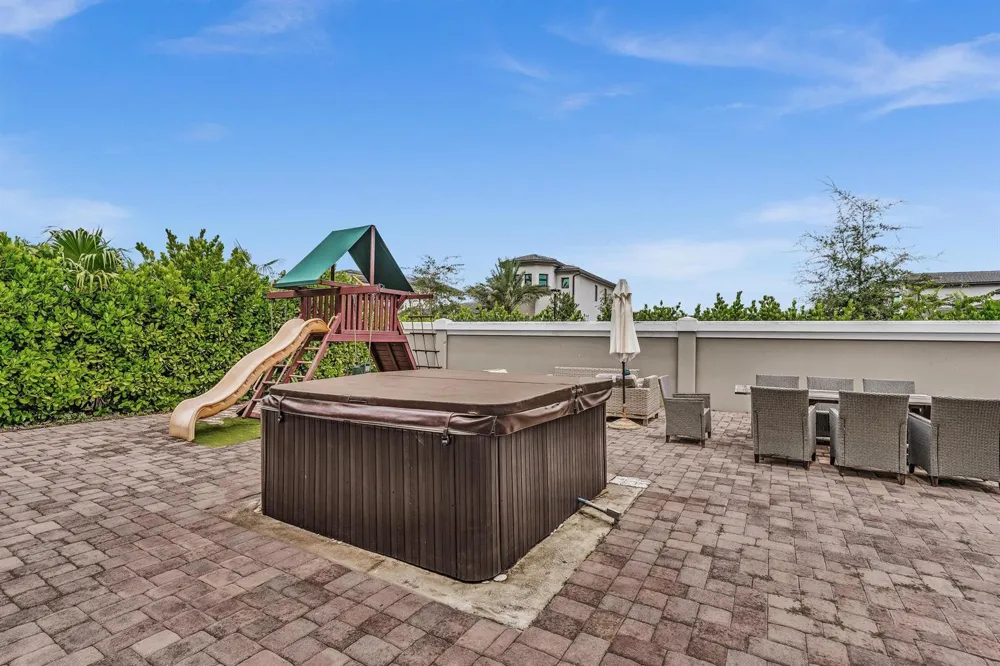 3521 FOREST VIEW CIRCLE Dania Beach, FL 33312