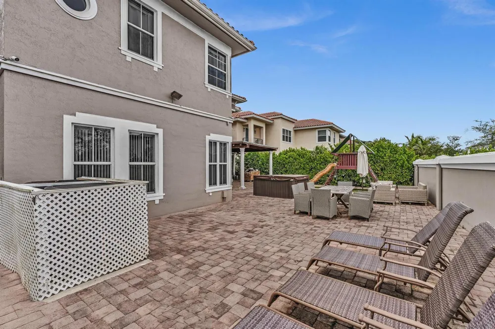 3521 FOREST VIEW CIRCLE Dania Beach, FL 33312