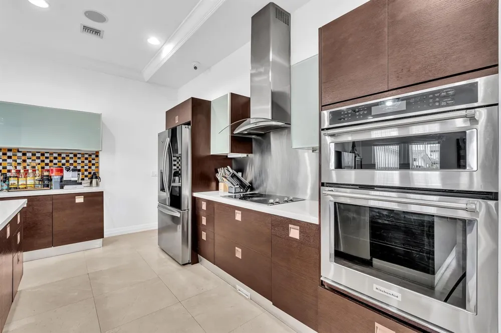 3521 FOREST VIEW CIRCLE Dania Beach, FL 33312