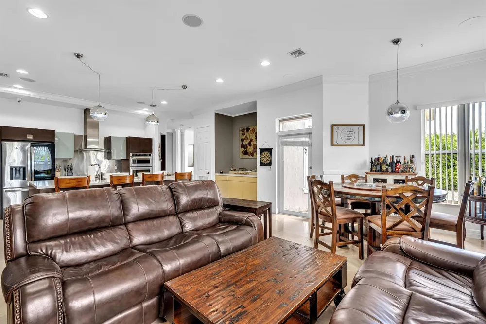 3521 FOREST VIEW CIRCLE Dania Beach, FL 33312