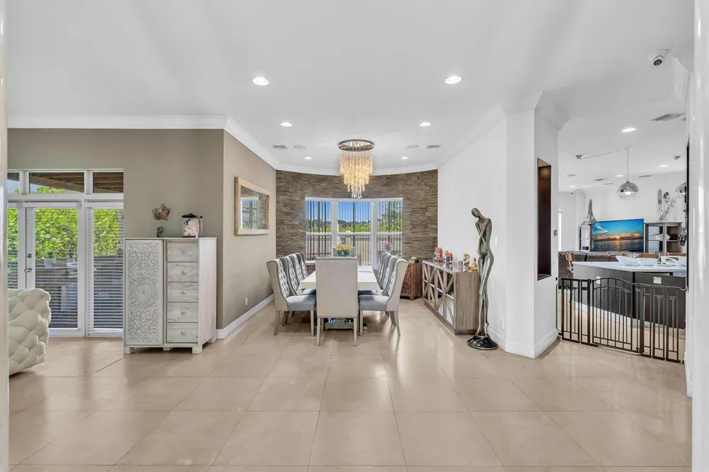 3521 FOREST VIEW CIRCLE Dania Beach, FL 33312