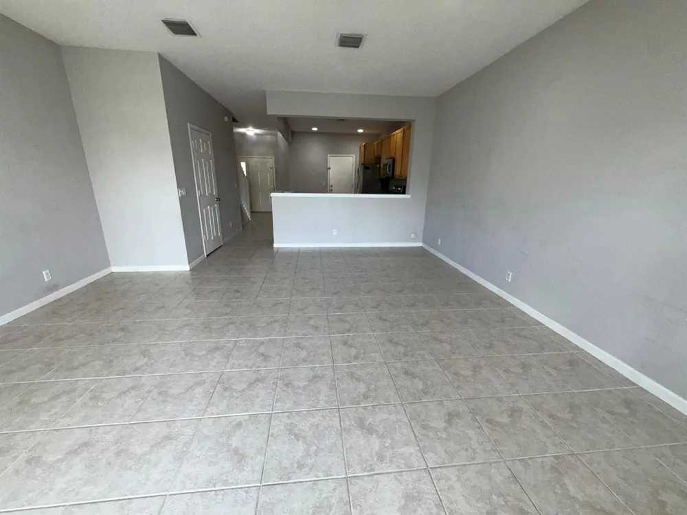1083 Woodfield Road #1083 