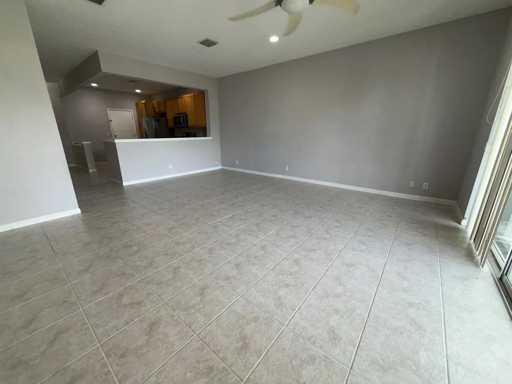 1083 Woodfield Road #1083 