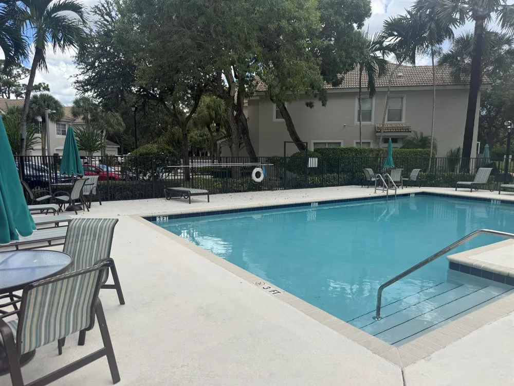 1083 Woodfield Road #1083 