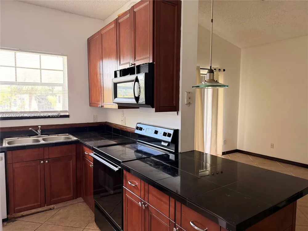 891 Cypress Park Way #P6 Deerfield Beach, FL 33064