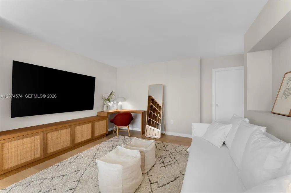 881 Ocean Dr #10A Key Biscayne, FL 33149