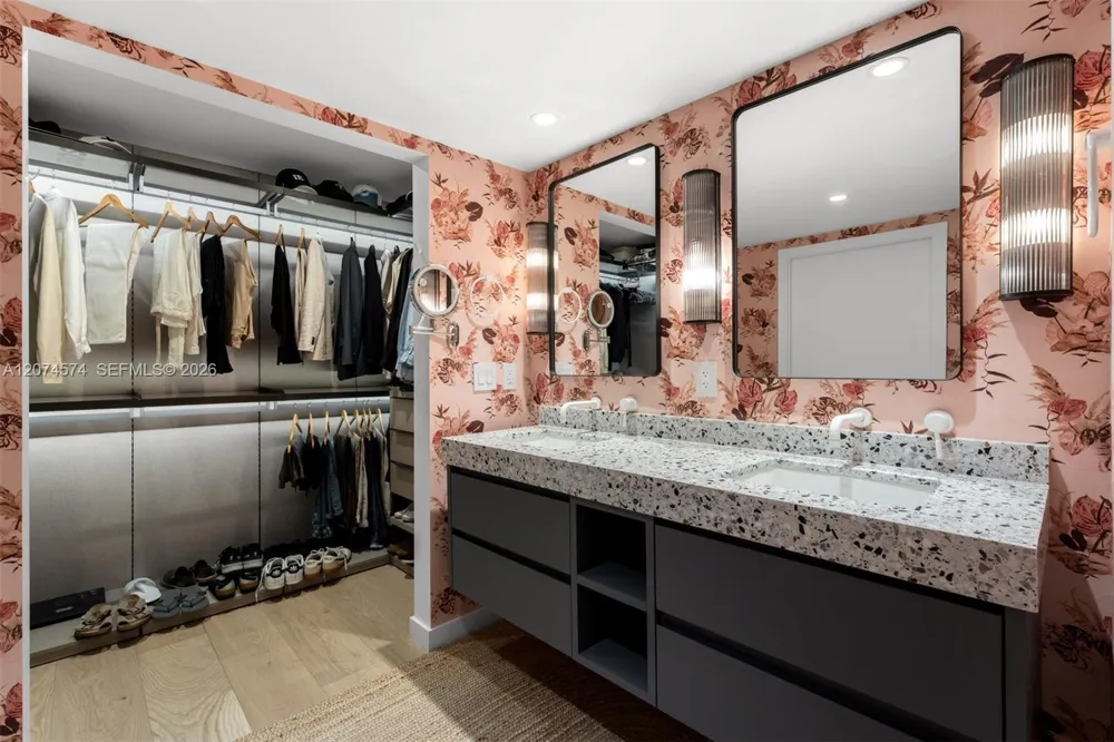881 Ocean Dr #10A Key Biscayne, FL 33149