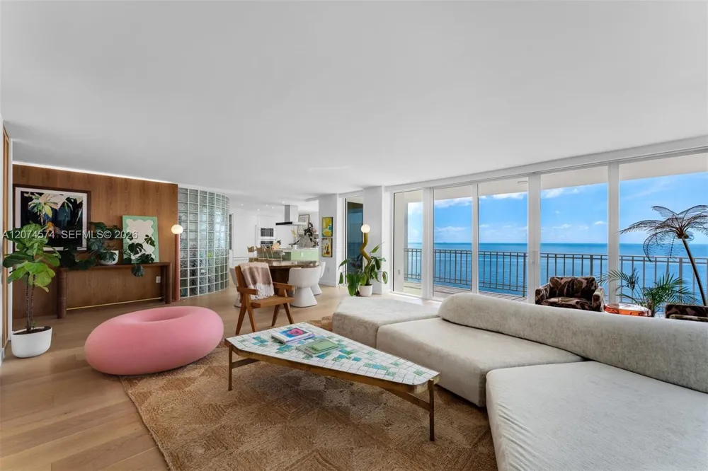 881 Ocean Dr #10A Key Biscayne, FL 33149