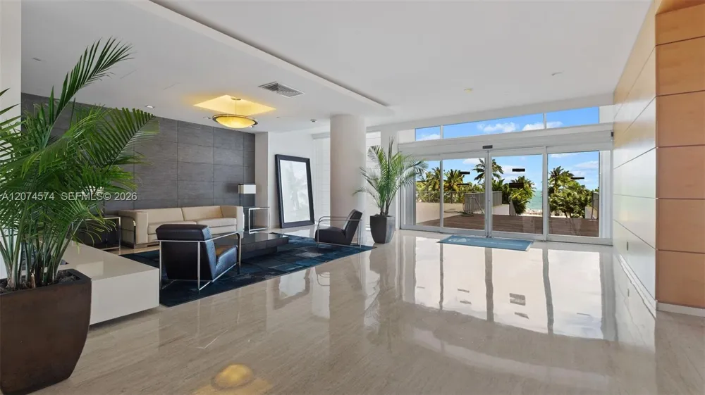 881 Ocean Dr #10A Key Biscayne, FL 33149