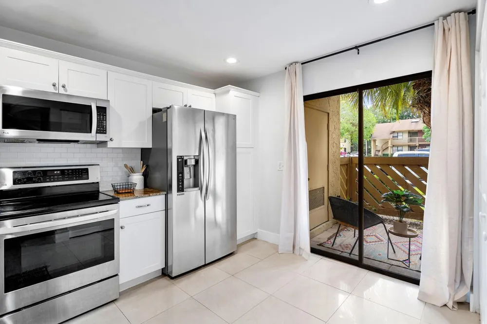 13095 BELHAVEN COURT #6 Wellington, FL 33414