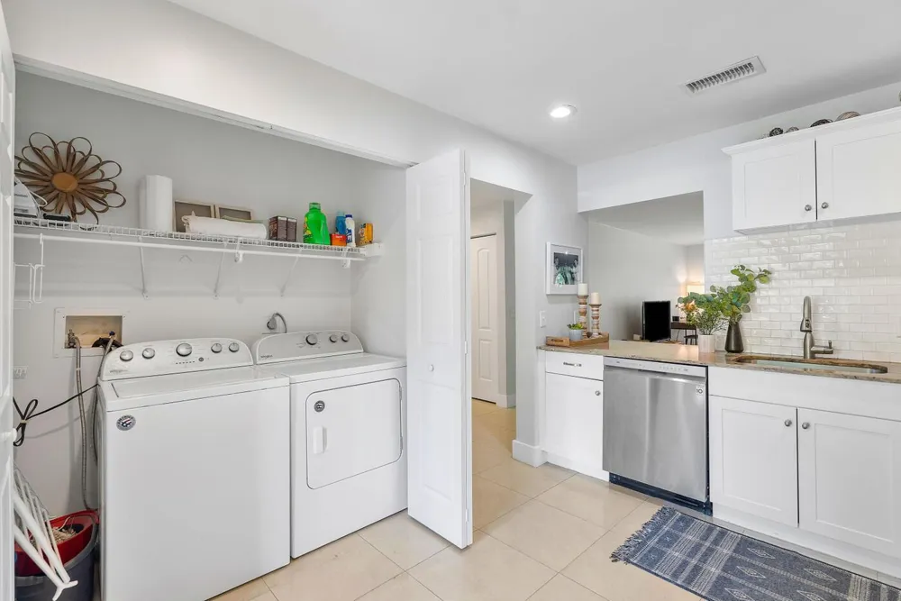 13095 BELHAVEN COURT #6 Wellington, FL 33414