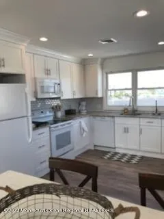 84 Inlet Drive Point Pleasant Beach, NJ 08742