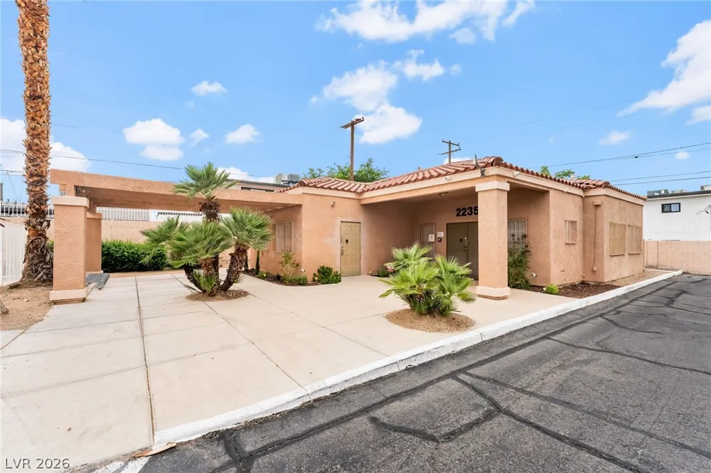 2207 Sleepy Court Las Vegas, NV 89106