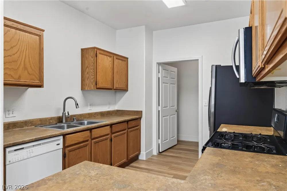 77 Blue Beak Way Henderson, NV 89012